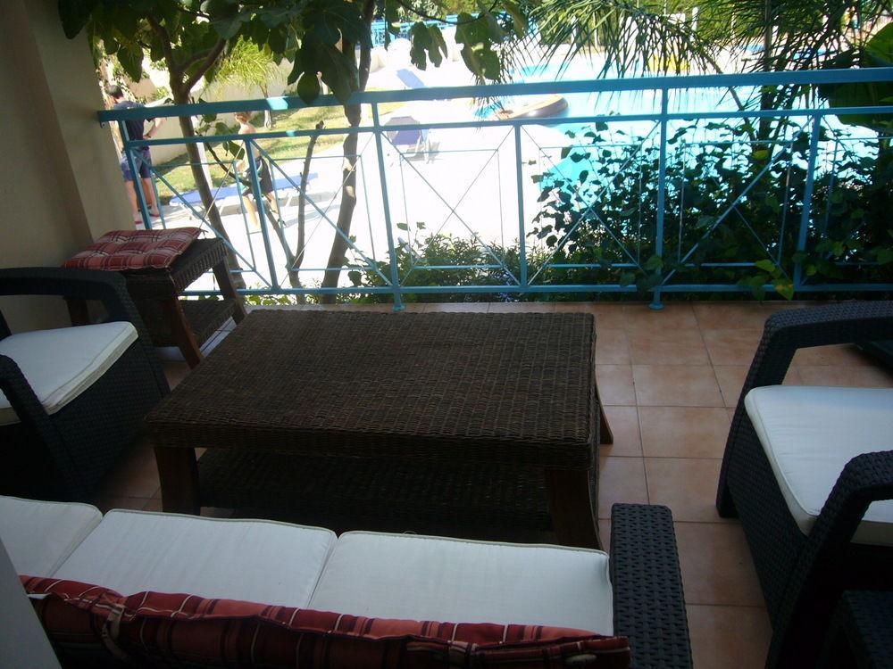 Apartamento Blue Oasis Gardens Limassol Exterior foto