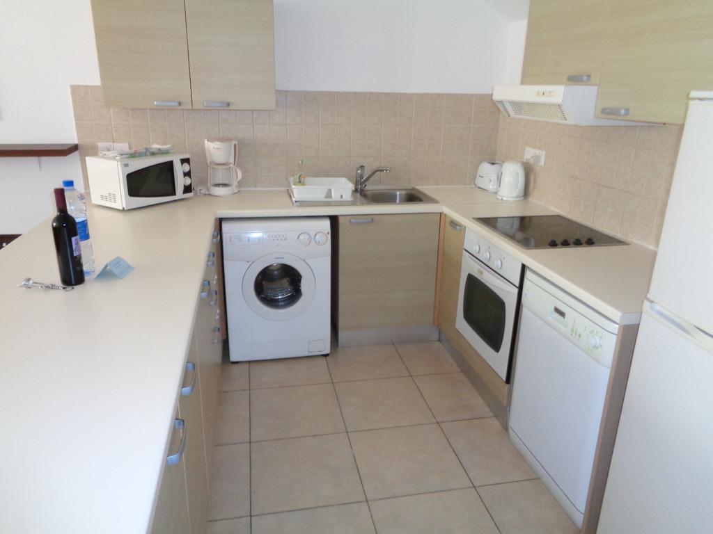 Apartamento Blue Oasis Gardens Limassol Exterior foto