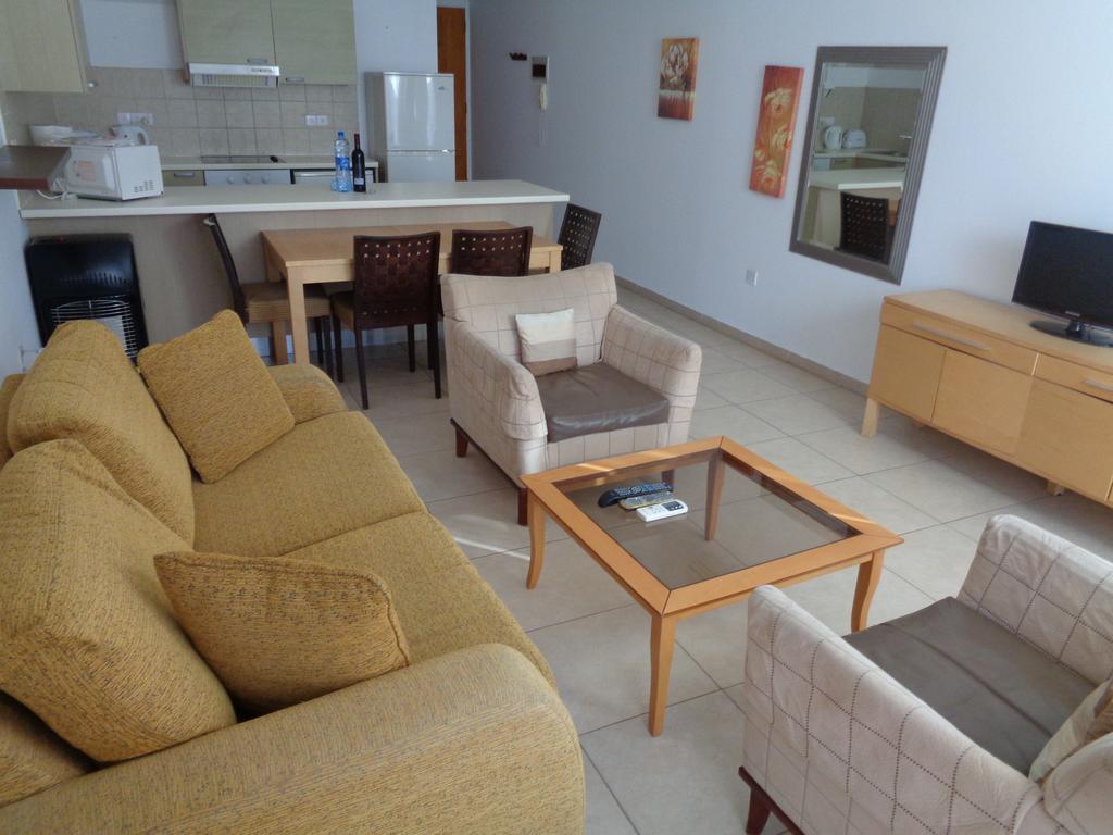 Apartamento Blue Oasis Gardens Limassol Exterior foto