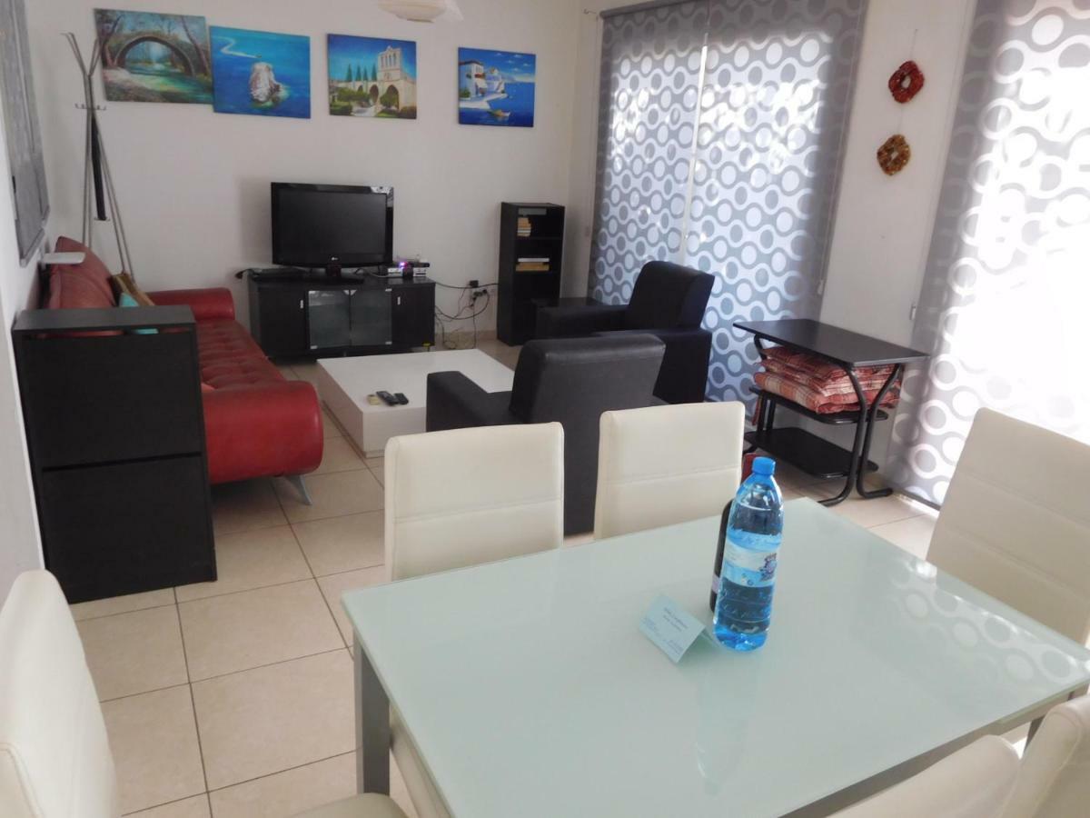 Apartamento Blue Oasis Gardens Limassol Exterior foto